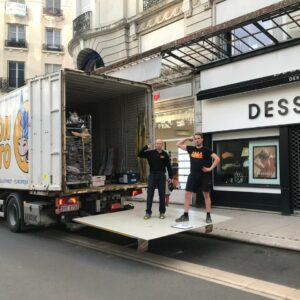 International moving in France, kansainvälinen muutto Ranskaan. Ulkomaanmuutot ekologisesti.